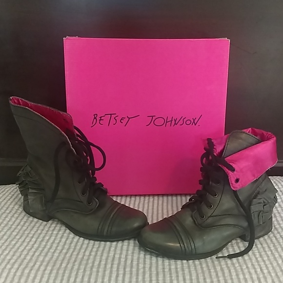 Betsey Johnson Shoes - Betsey Johnson ankle booties